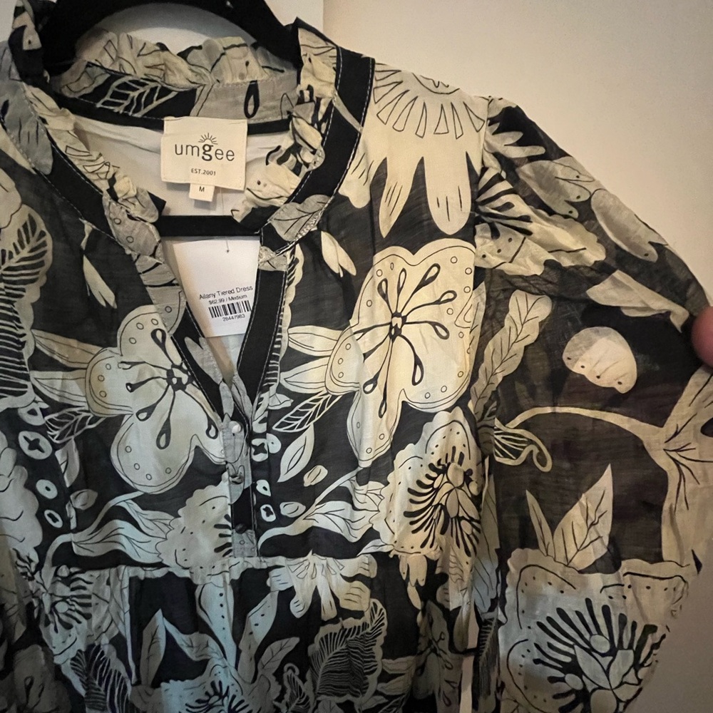 Umgee Black and Cream Floral Long Sleeve Dress - Picture 2 of 2